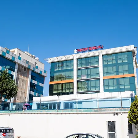 Otel The Port Guezelyali *