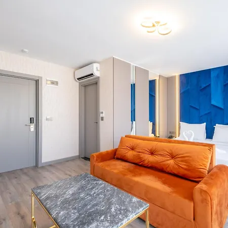 The Port Guezelyali *